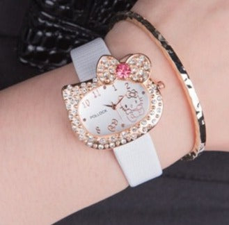 Reloj ovalado de Hello Kitty 2023