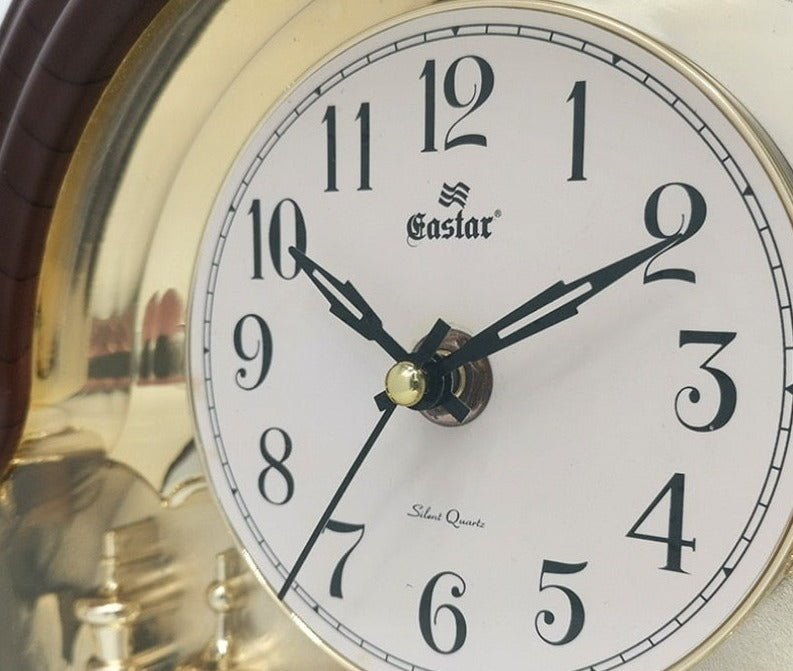 VINTAGE TABLE CLOCK